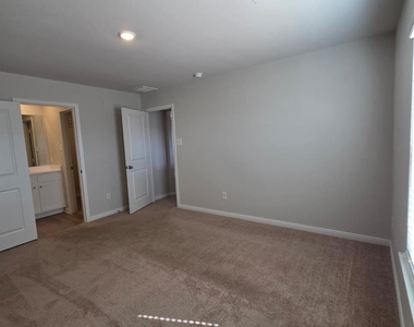 16374 Sweet Grove Drive - Photo Thumbnail 6