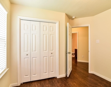 6107 El Granate Drive - Photo Thumbnail 5