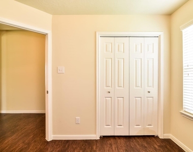 6107 El Granate Drive - Photo Thumbnail 3