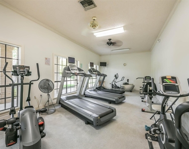 3327 S Country Meadows Lane - Photo Thumbnail 29