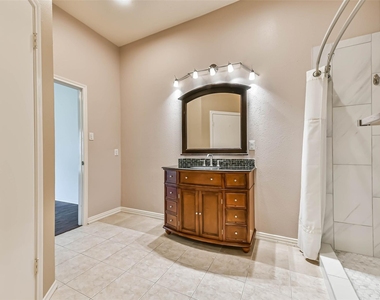 3327 S Country Meadows Lane - Photo Thumbnail 16