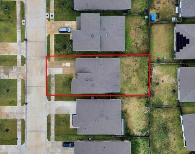 311 John House - Photo Thumbnail 4