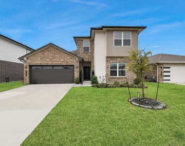 311 John House - Photo Thumbnail 3