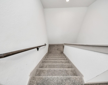 311 John House - Photo Thumbnail 40