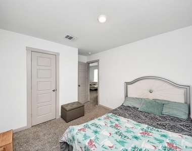 311 John House - Photo Thumbnail 39