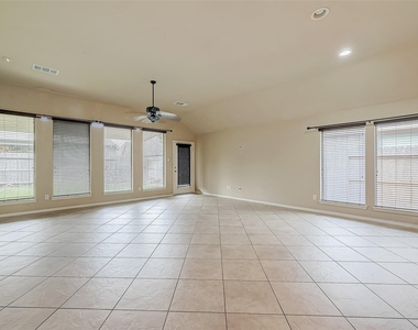 2808 Arbor Brook Lane - Photo Thumbnail 17
