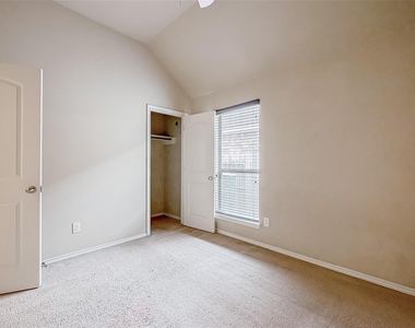 2808 Arbor Brook Lane - Photo Thumbnail 25