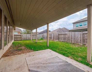 2808 Arbor Brook Lane - Photo Thumbnail 38