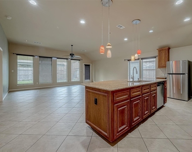 2808 Arbor Brook Lane - Photo Thumbnail 10
