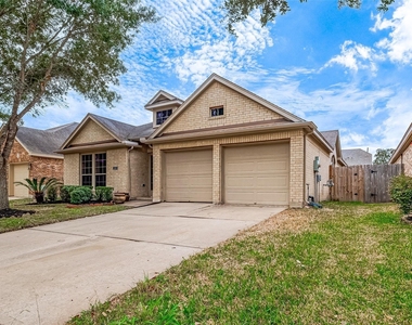 2808 Arbor Brook Lane - Photo Thumbnail 2