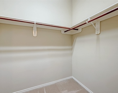 2808 Arbor Brook Lane - Photo Thumbnail 37