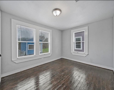 2205 Sumpter Street - Photo Thumbnail 2