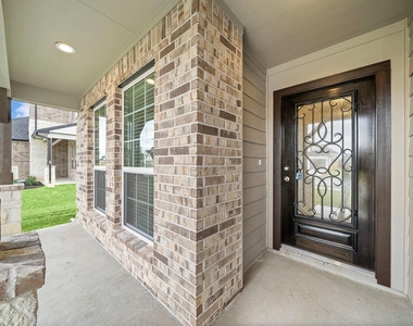 3327 Tilley Dr - Photo Thumbnail 3