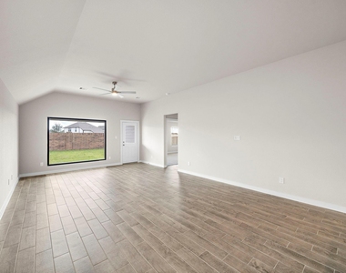 3327 Tilley Dr - Photo Thumbnail 8