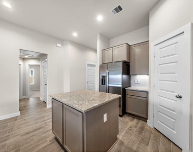 3327 Tilley Dr - Photo Thumbnail 14