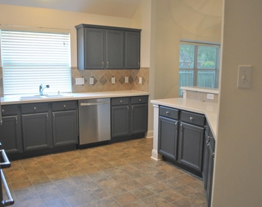 4903 Lake Catherine Court - Photo Thumbnail 5