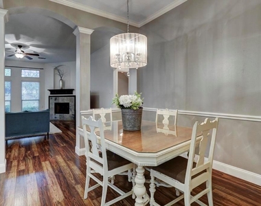 4903 Lake Catherine Court - Photo Thumbnail 3