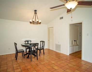 4522 Briarbend Drive - Photo Thumbnail 3
