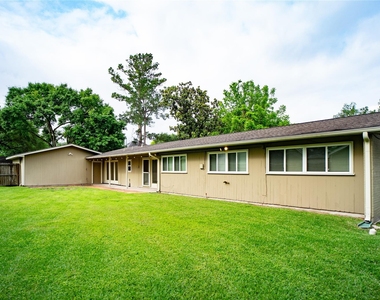 4522 Briarbend Drive - Photo Thumbnail 13