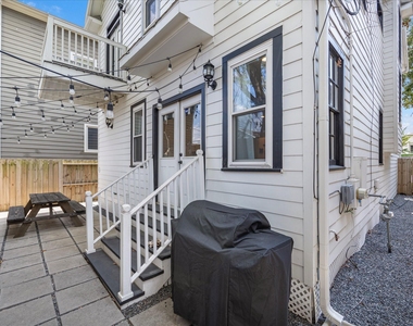 403 E 25th Street - Photo Thumbnail 14