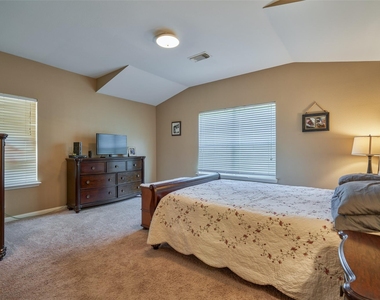 6214 Channelbrook Lane - Photo Thumbnail 17