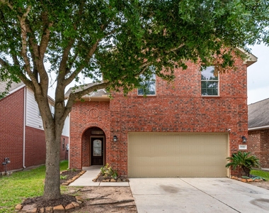1702 Bonnyton Lane - Photo Thumbnail 4
