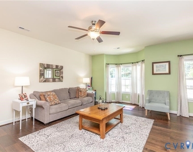 7358 Pebble Lake Drive - Photo Thumbnail 2
