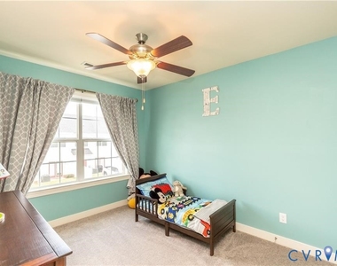 7358 Pebble Lake Drive - Photo Thumbnail 11