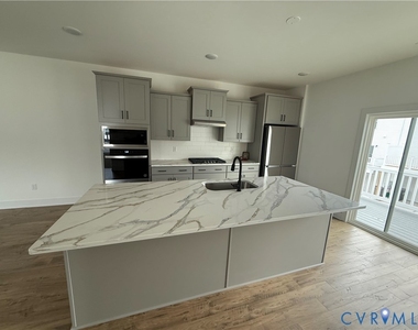 15390 Oasis Sun Alley - Photo Thumbnail 5