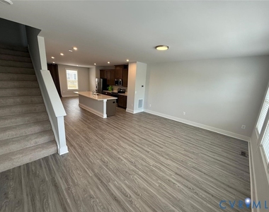 10144 All Star Boulevard - Photo Thumbnail 6