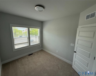 10144 All Star Boulevard - Photo Thumbnail 15