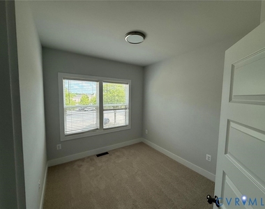10144 All Star Boulevard - Photo Thumbnail 14