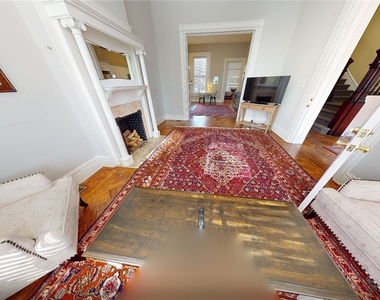 18 W Franklin Street - Photo Thumbnail 4