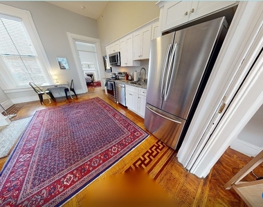 18 W Franklin Street - Photo Thumbnail 3