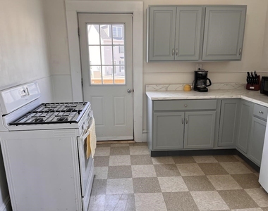 408 Porter - Photo Thumbnail 2