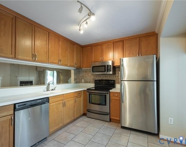 2701 Main Sail Court - Photo Thumbnail 18