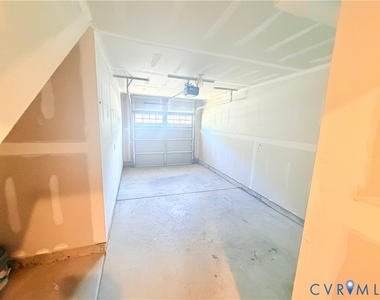 5509 Addison Gate Drive - Photo Thumbnail 14