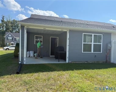 5509 Addison Gate Drive - Photo Thumbnail 7