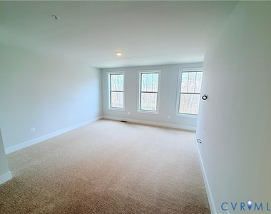 3627 Notch Trail Lane - Photo Thumbnail 5