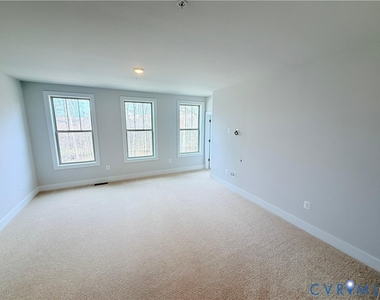 3627 Notch Trail Lane - Photo Thumbnail 7