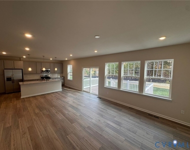 6628 Cassia Loop - Photo Thumbnail 3