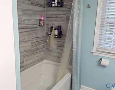 5421 Pleasant Grove Lane - Photo Thumbnail 6