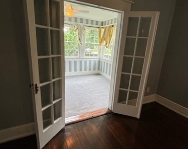 1823 Brandon Avenue - Photo Thumbnail 11
