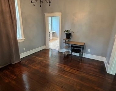1823 Brandon Avenue - Photo Thumbnail 5
