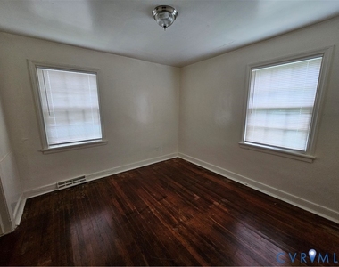 1305 Chambers Street - Photo Thumbnail 5