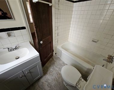 1305 Chambers Street - Photo Thumbnail 8
