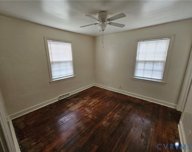 1305 Chambers Street - Photo Thumbnail 4