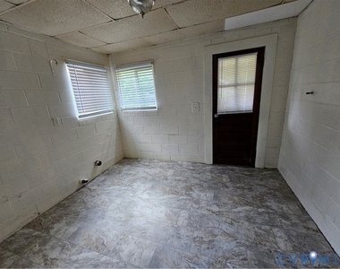 1305 Chambers Street - Photo Thumbnail 7