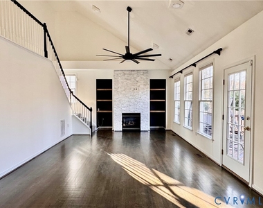11800 Autumnwood Court - Photo Thumbnail 10