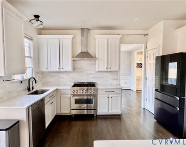 11800 Autumnwood Court - Photo Thumbnail 8